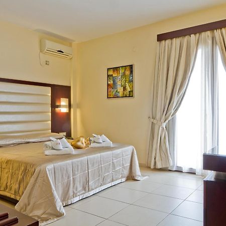 Socrates Hotel Apartments Karpathos Luaran gambar